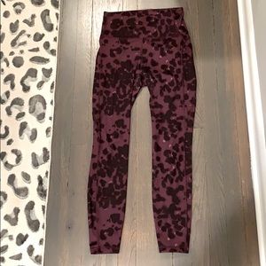 All In Motion leopard 7/8th leggings SZ: XS